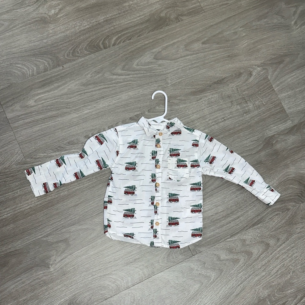 Christmas Kids' White and Green Train Print Button-Down Shirt